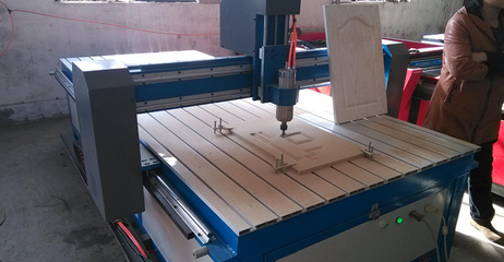 如何选择木工雕刻机