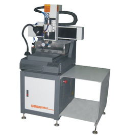 小型数控雕刻机 精工细作的桌面制造革命